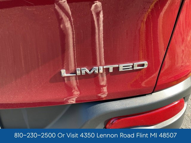 Used 2016 Jeep Cherokee Limited w/ Luxury Group AWD/4WD image 13