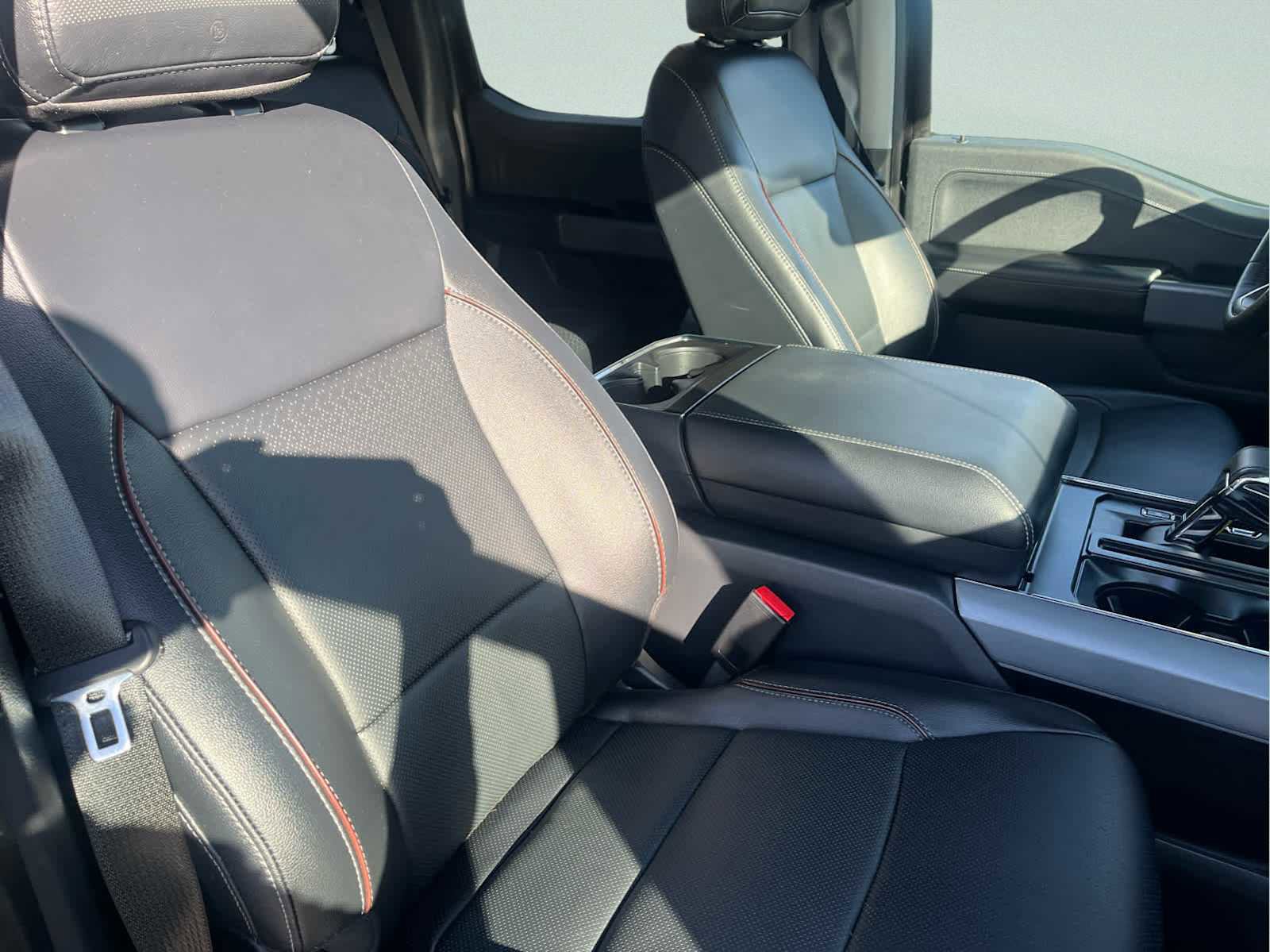 Used 2022 Ford F150 Lariat w/ Equipment Group 502A High image 22