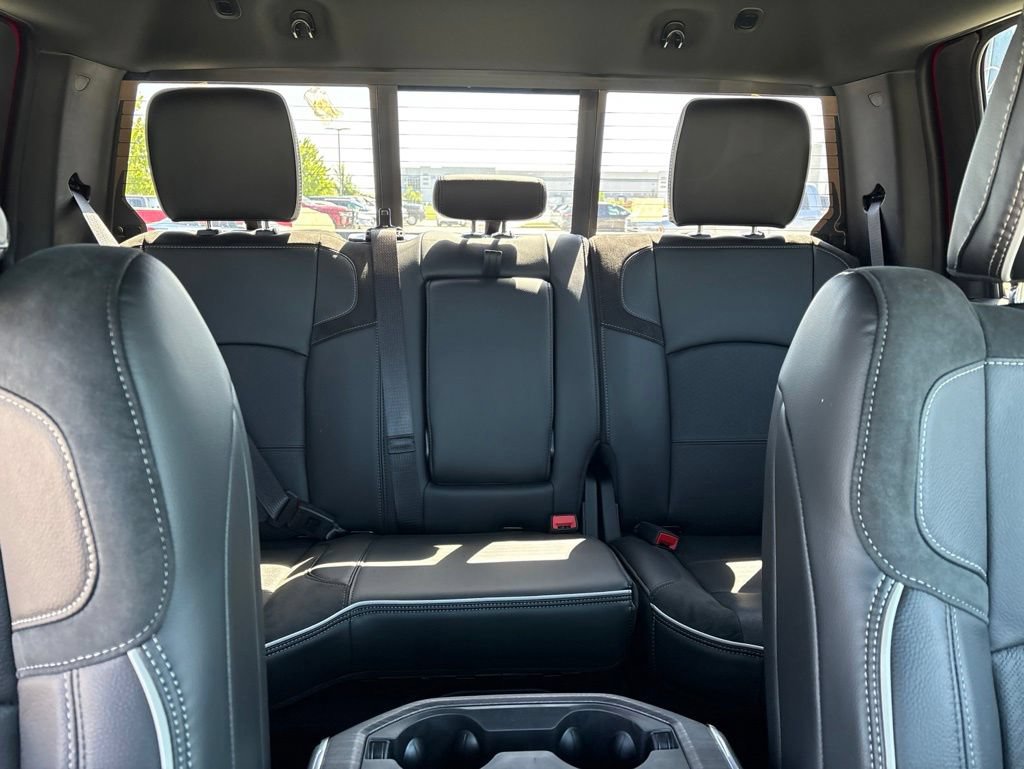 New 2026 RAM 2500 Laramie w/ Night Edition AWD/4WD image 15