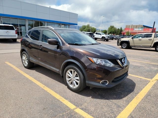 Used 2017 Nissan Rogue Sport SV w/ SV All-Weather Package AWD/4WD image 3