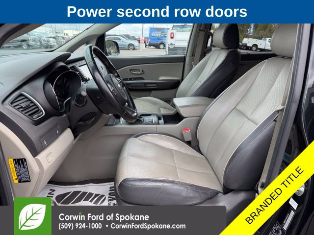Used 2018 Kia Sedona LX w/ LX Essentials Premium Package FWD image 2