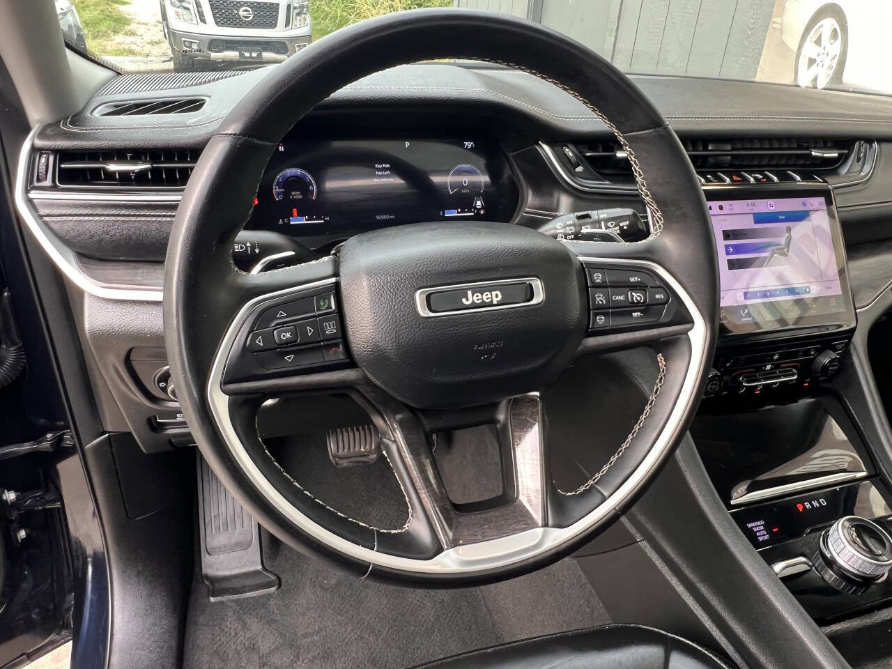 Used 2024 Jeep Grand Cherokee L Limited image 24