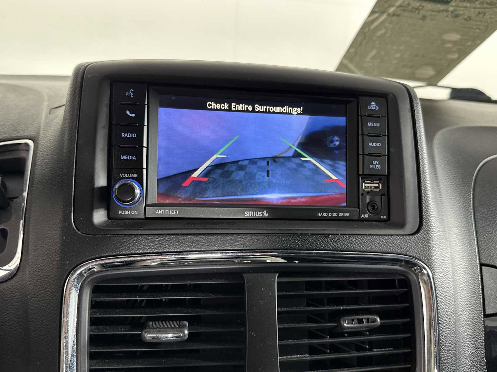 Used 2014 Dodge Grand Caravan SXT FWD image 20