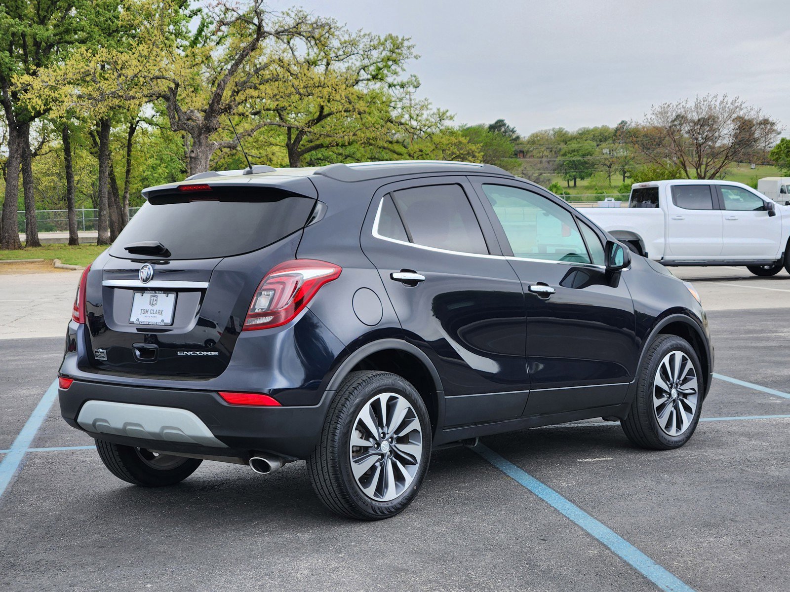 Used 2022 Buick Encore Preferred w/ Safety Package image 5