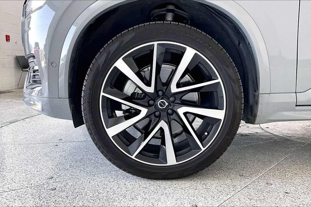 Certified 2025 Volvo XC90 B5 Plus w/ Protection Package Premier AWD/4WD image 10