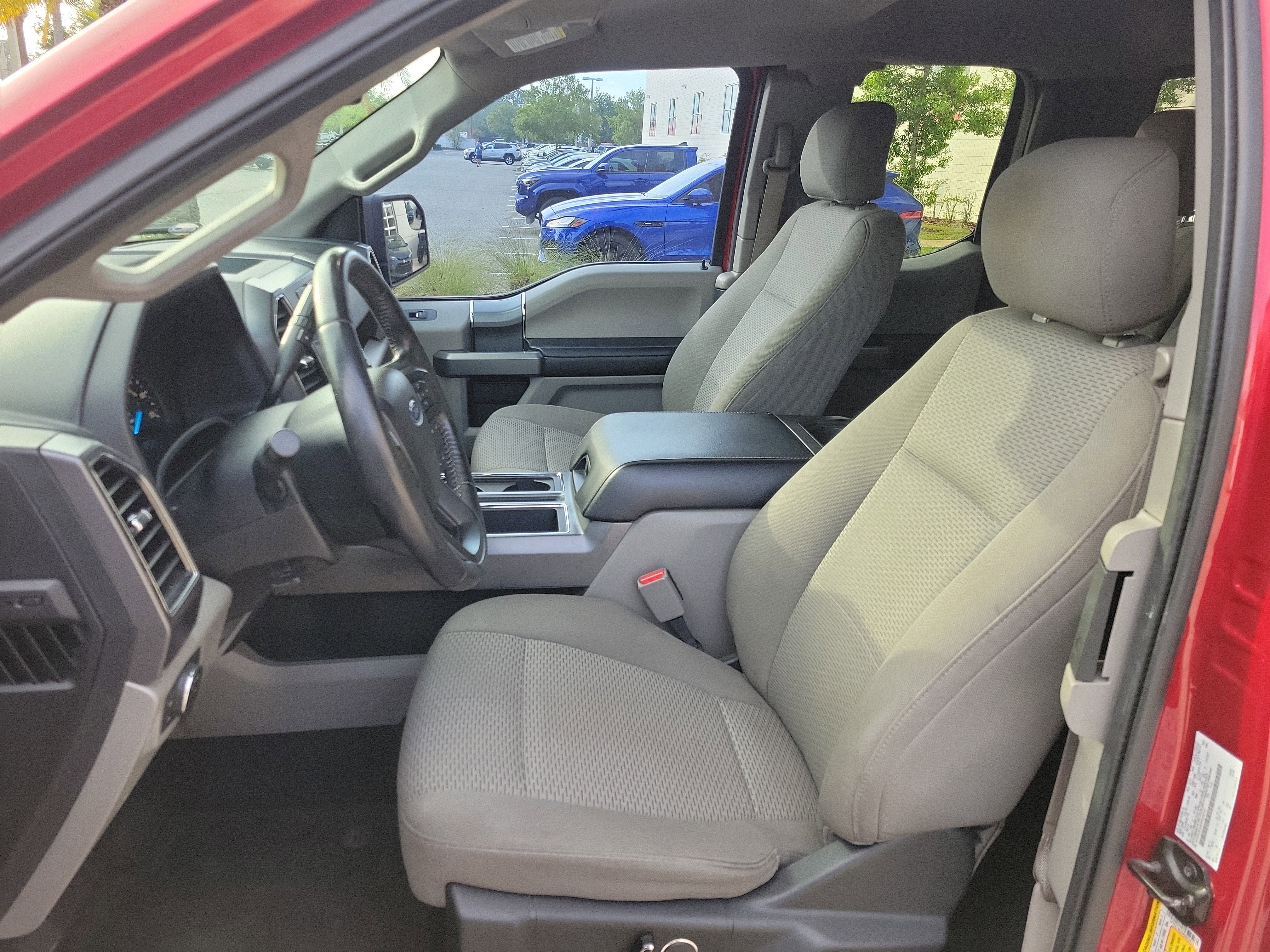 Used 2017 Ford F150 XLT w/ Equipment Group 302A Luxury image 13