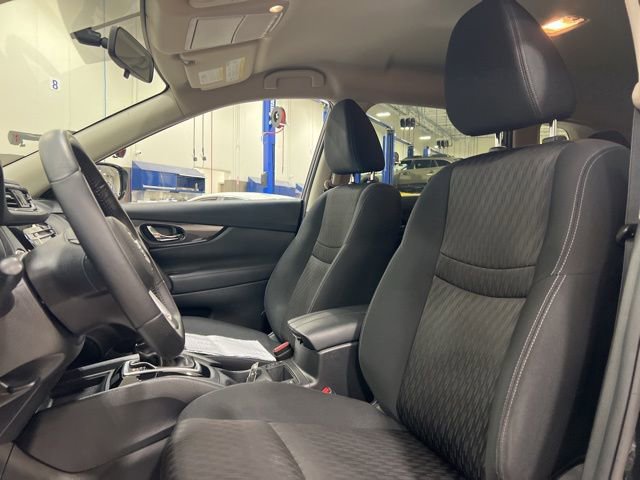 Used 2018 Nissan Rogue SV w/ Premium Package AWD/4WD image 10