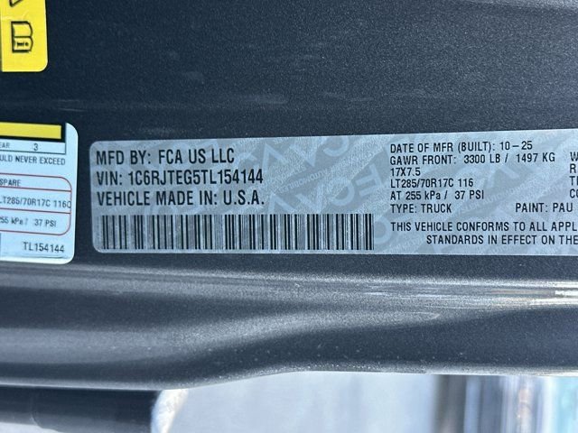 New 2026 Jeep Gladiator Mojave w/ Steel Bumper Group image 28