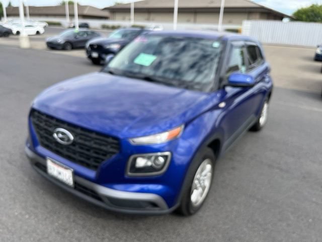 Used 2022 Hyundai Venue SE FWD image 1