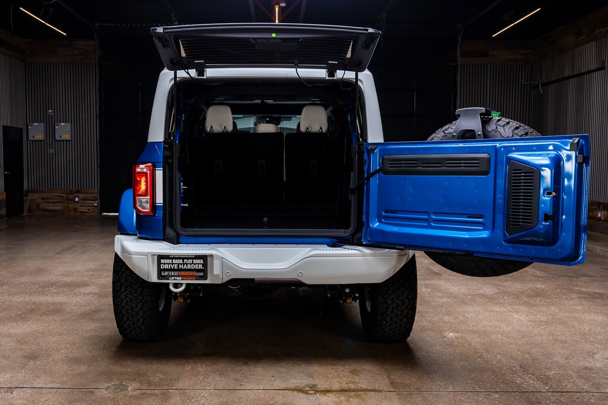 Used 2026 Ford Bronco Heritage Edition AWD/4WD image 9