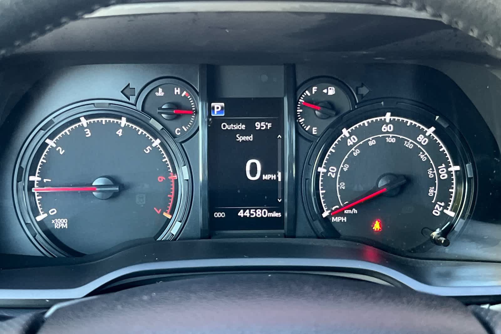Used 2022 Toyota 4Runner SR5 AWD/4WD image 28