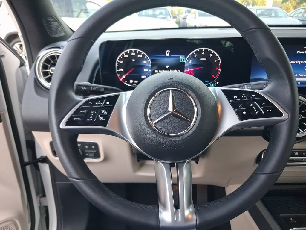 Used 2025 Mercedes-Benz GLB 250 image 19