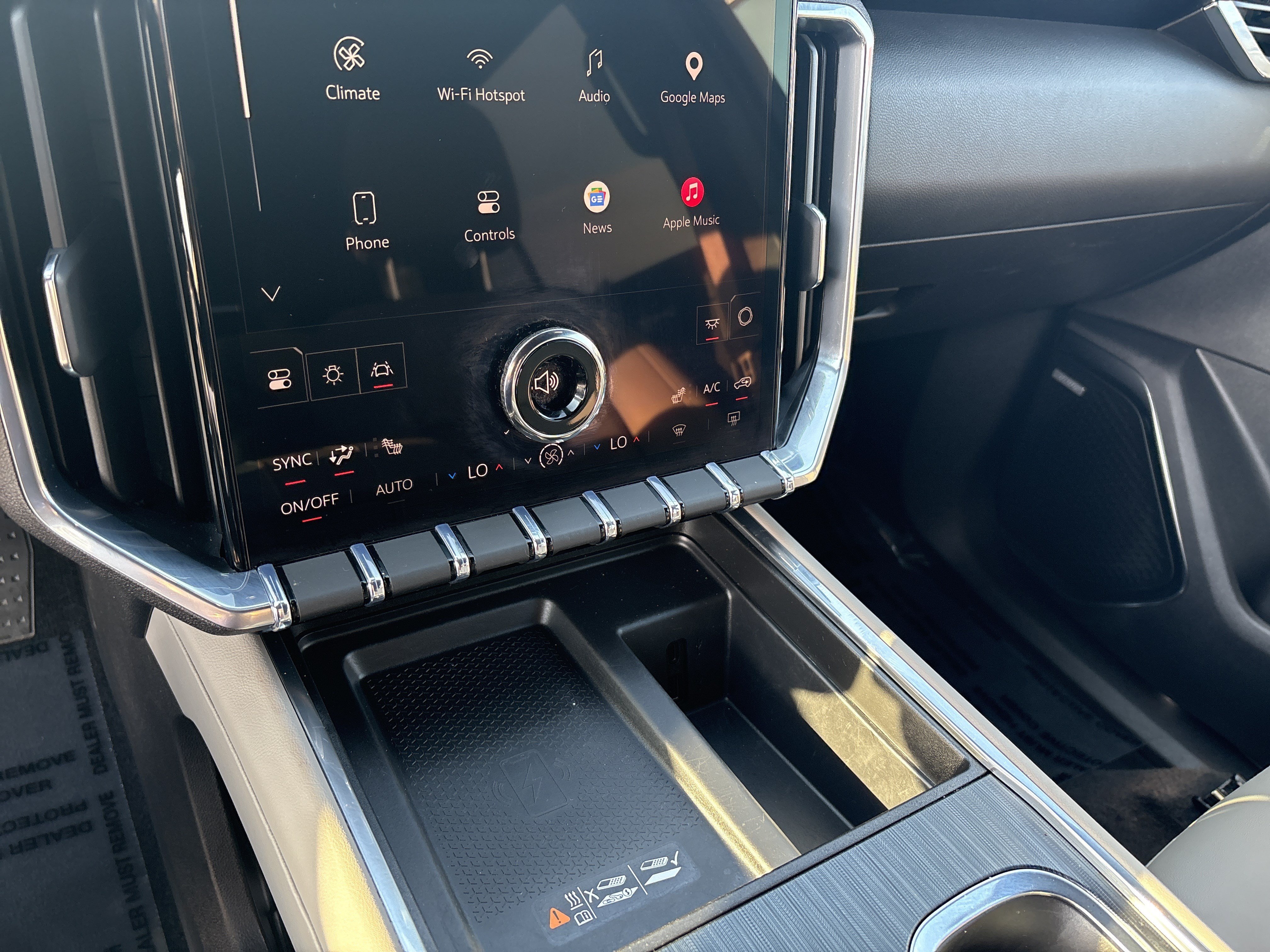 Used 2026 GMC Acadia Elevation w/ Elevation Premium Package FWD image 25