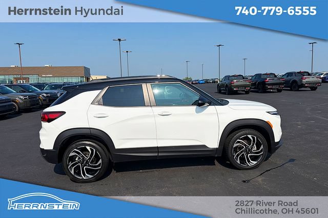 Used 2024 Chevrolet TrailBlazer RS AWD/4WD image 27