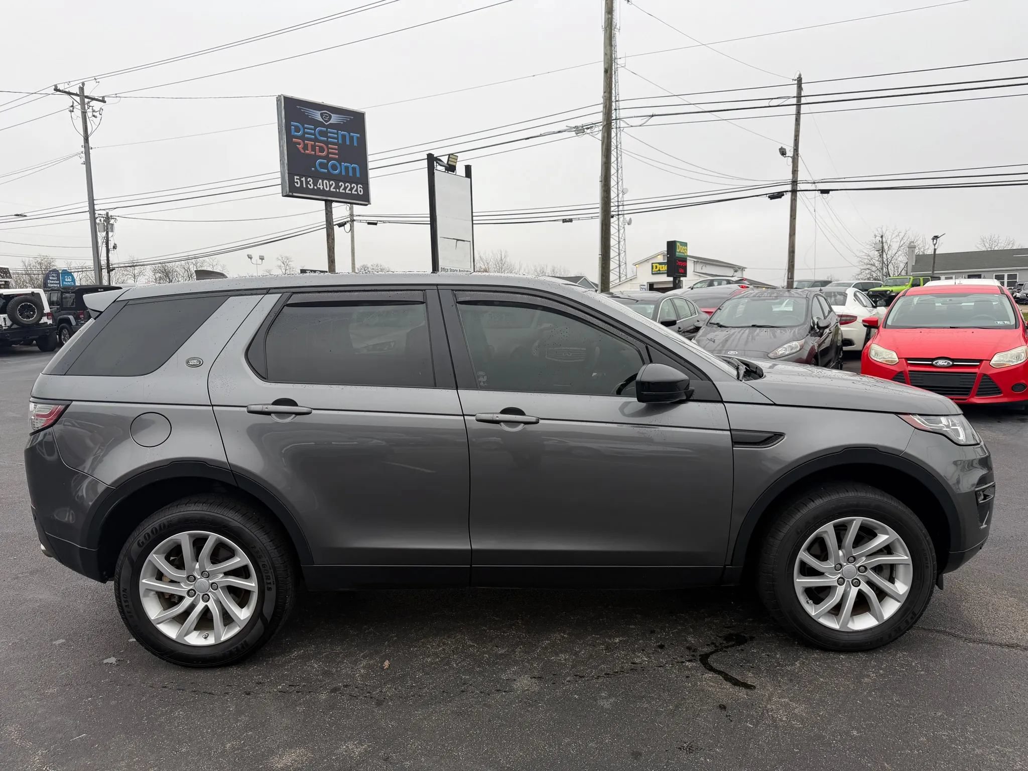 Used 2018 Land Rover Discovery Sport HSE AWD/4WD image 2
