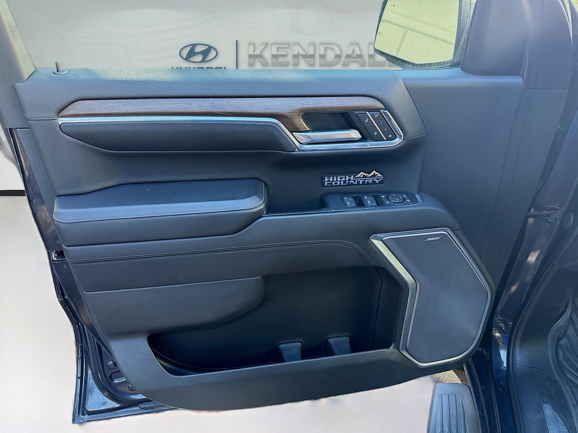 Used 2023 Chevrolet Silverado 1500 High Country w/ Z71 Off-Road Package image 18