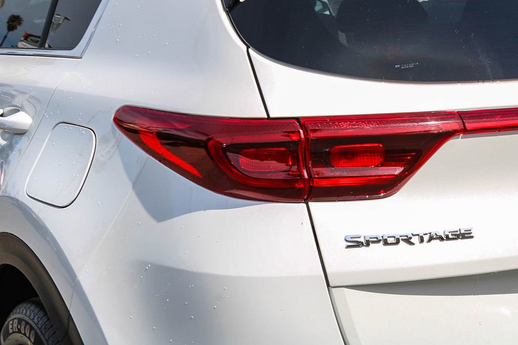 Used 2022 Kia Sportage LX image 7