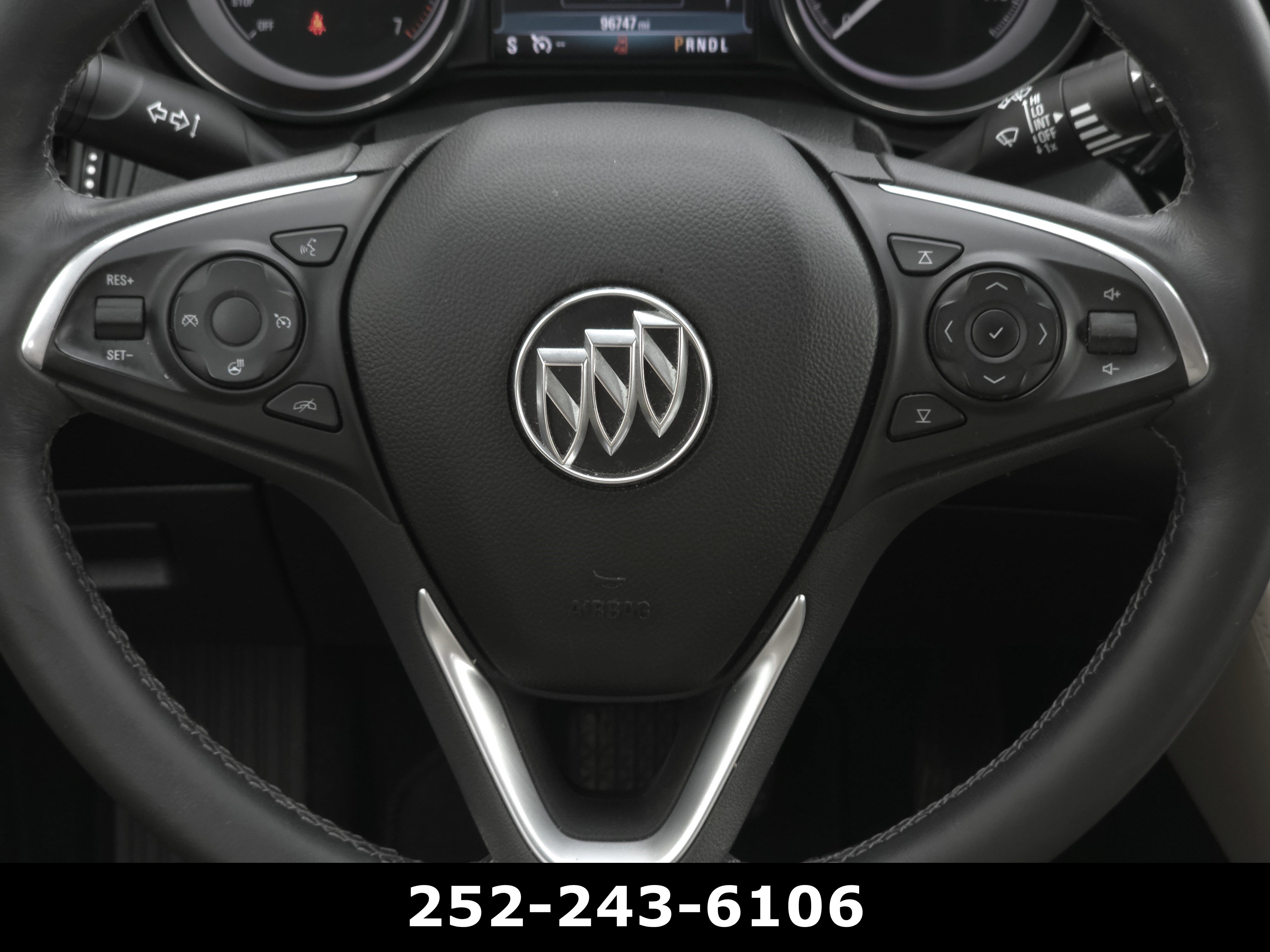 Used 2020 Buick Envision Essence FWD image 23