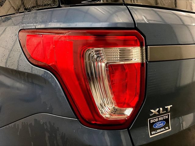 Used 2018 Ford Explorer XLT w/ Equipment Group 202A AWD/4WD image 29