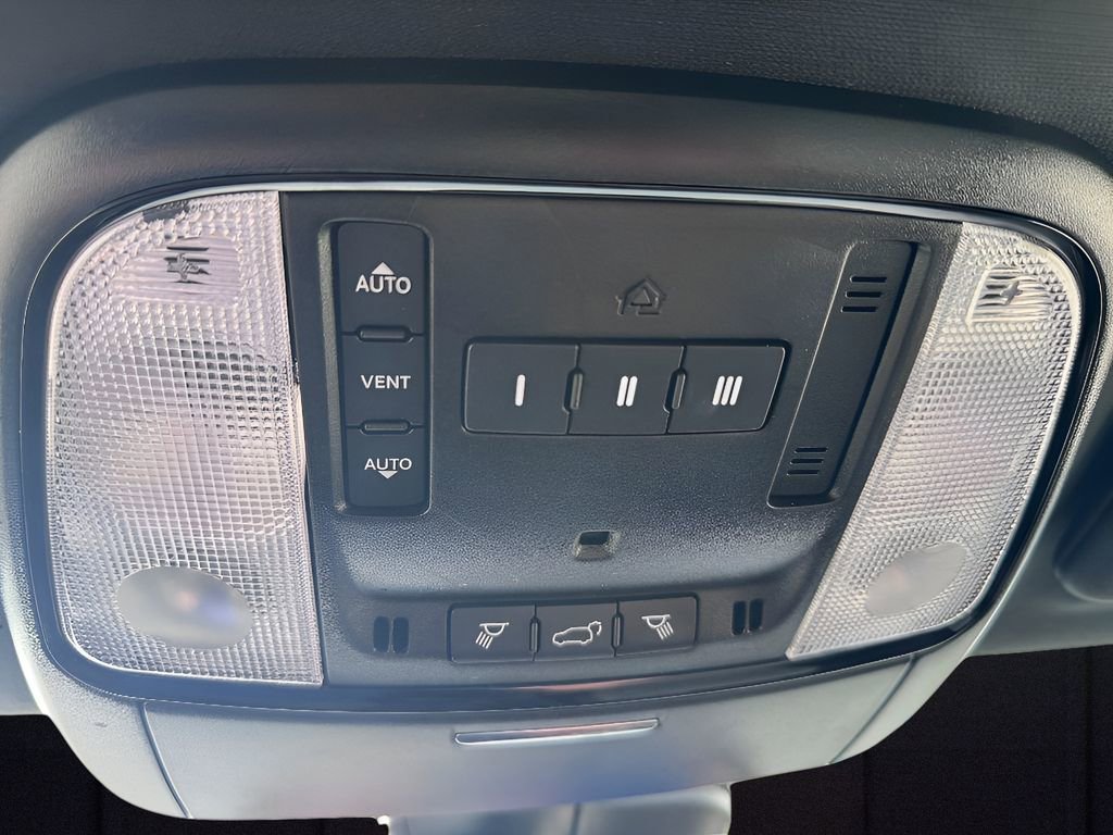 Used 2024 Dodge Durango GT image 21