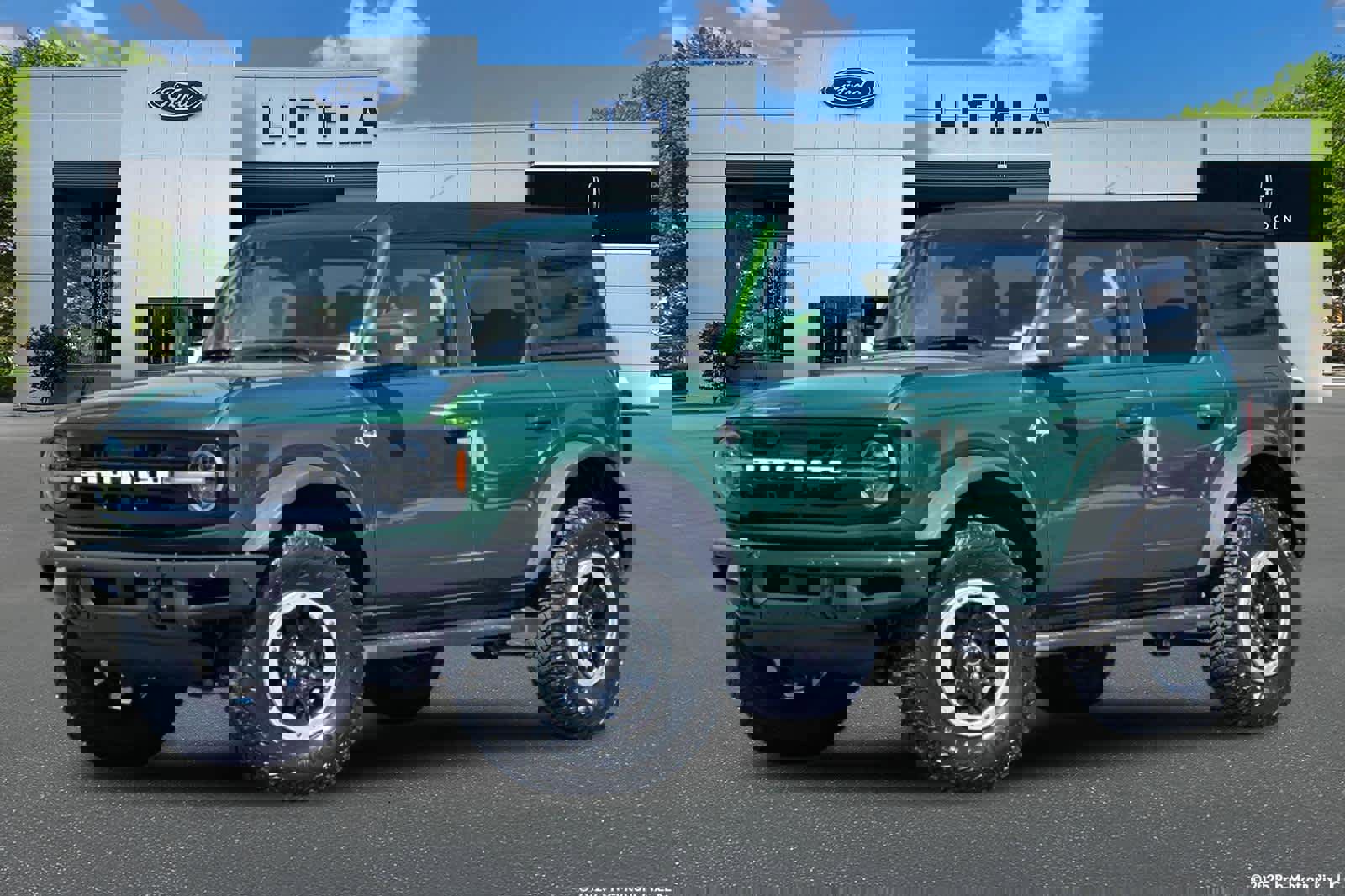 New 2024 Ford Bronco Outer Banks w/ Sasquatch Package