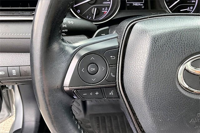 Used 2021 Toyota Camry SE image 10
