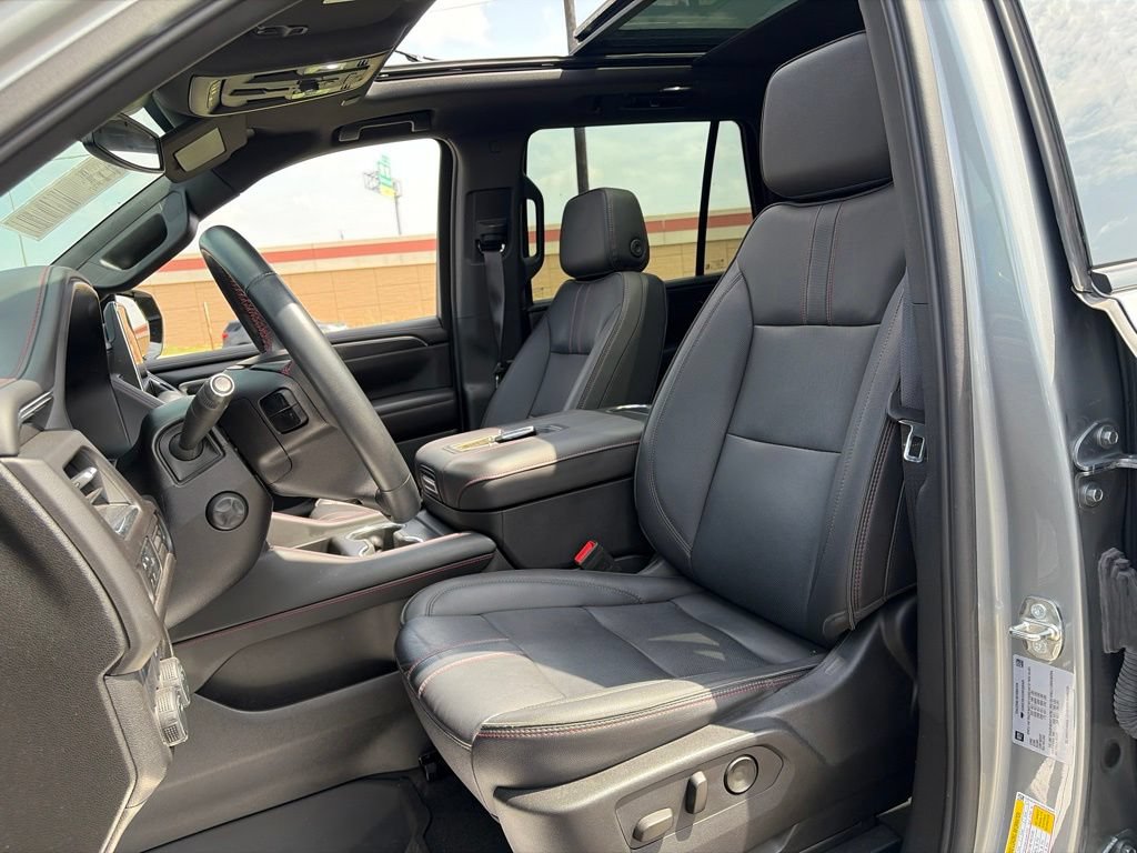 Used 2024 Chevrolet Tahoe RST w/ Luxury Package RWD image 16