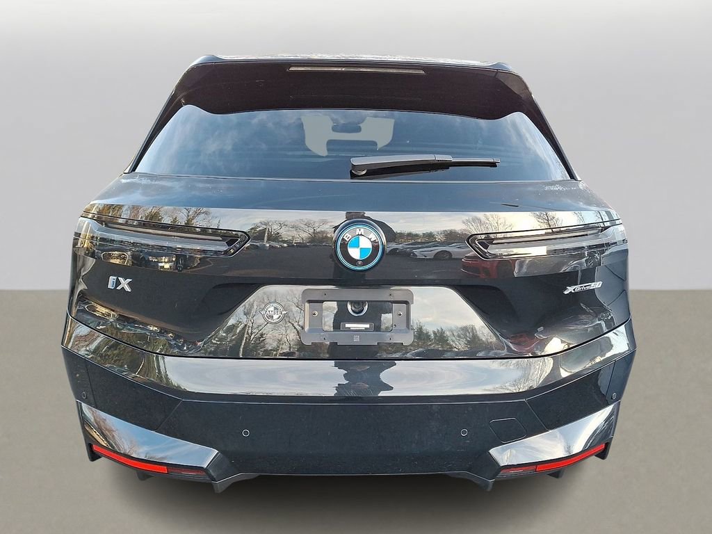Certified 2024 BMW iX xDrive50 AWD/4WD image 5