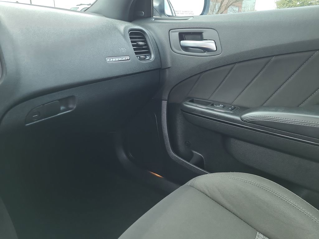 Used 2023 Dodge Charger R/T w/ Blacktop Package image 22