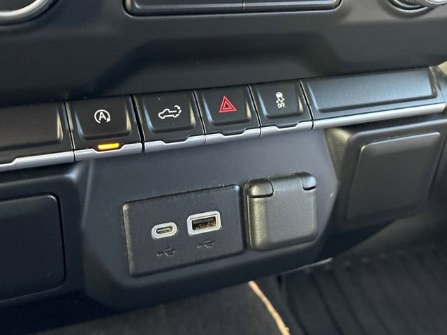 Used 2022 Chevrolet Silverado 1500 Custom w/ Rally Edition image 18