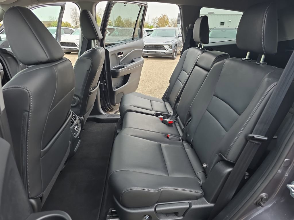 Used 2021 Honda Pilot Special Edition image 16