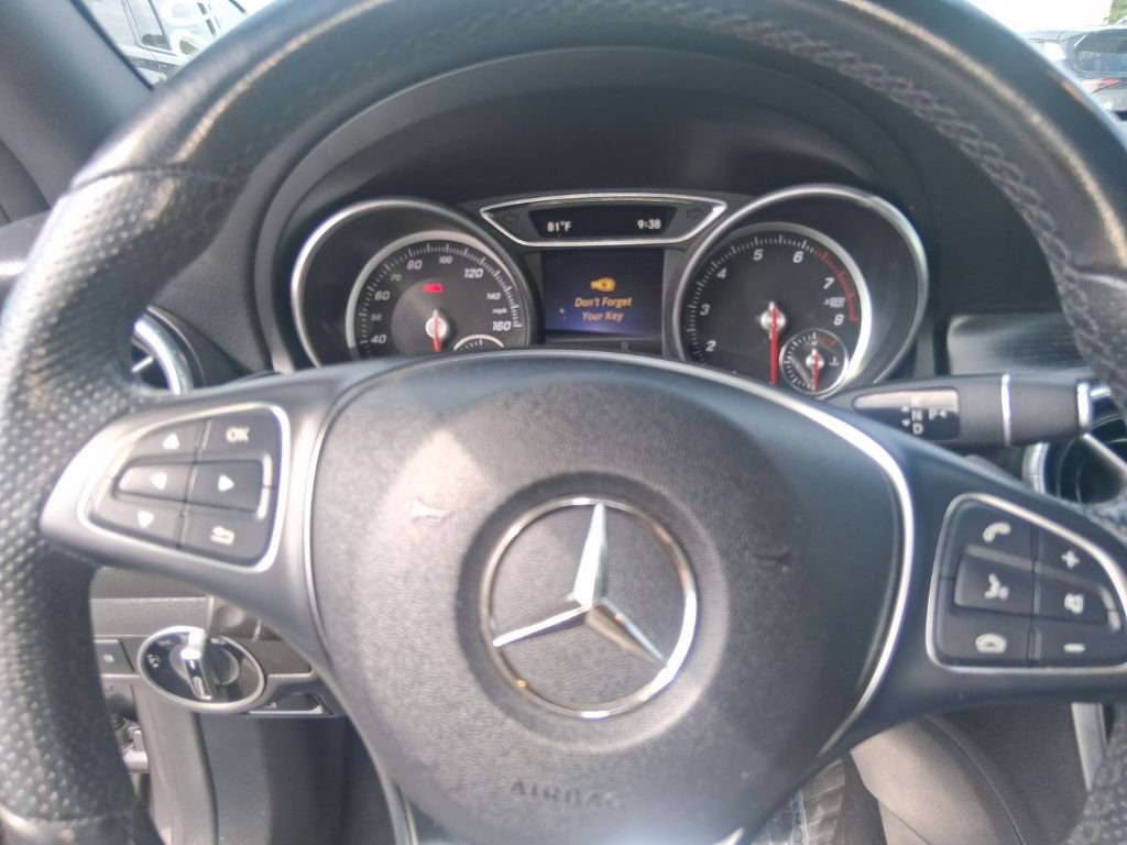 Used 2019 Mercedes-Benz CLA 250 4MATIC image 8