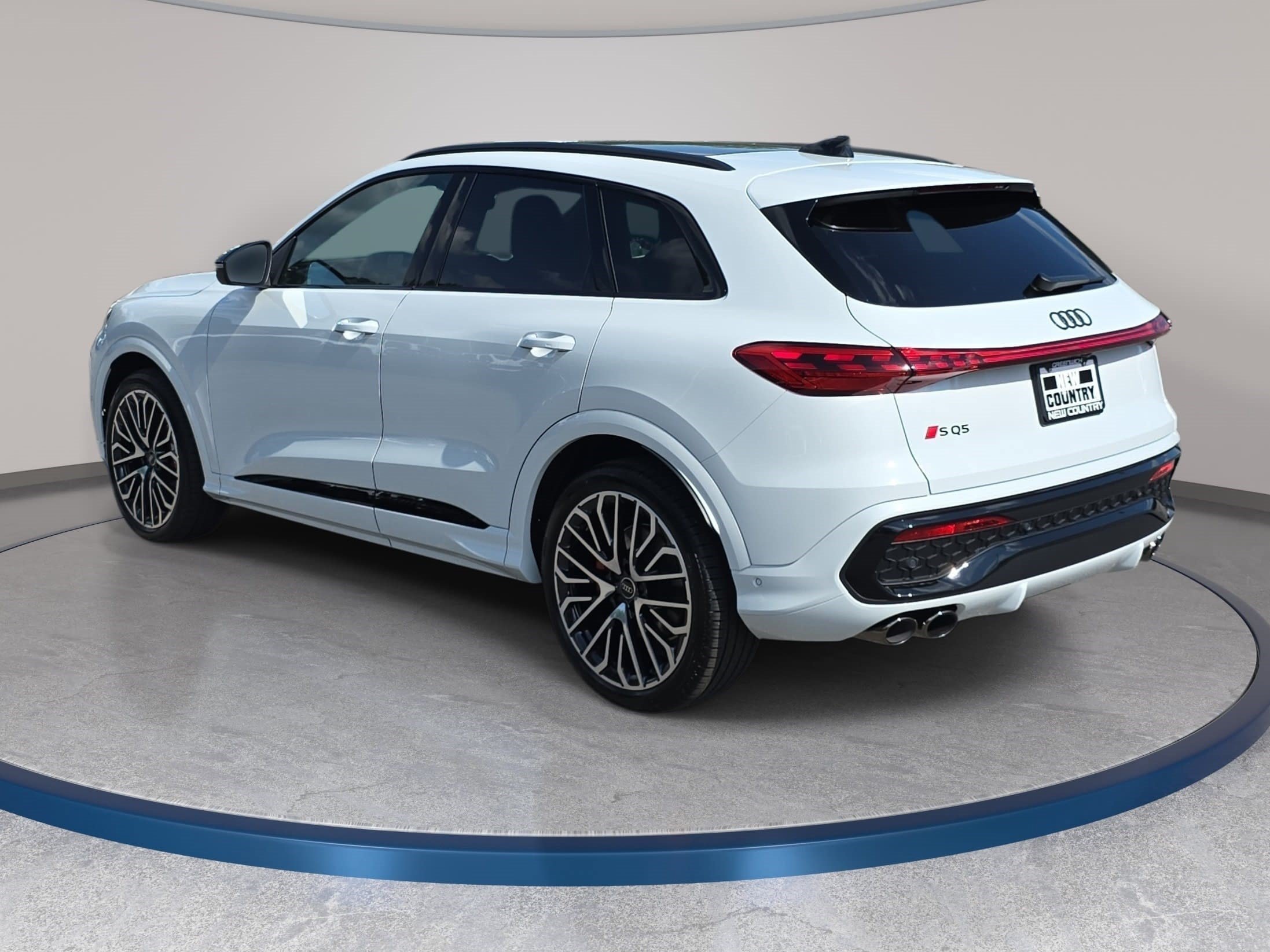 New 2026 Audi SQ5 Premium Plus AWD/4WD image 7