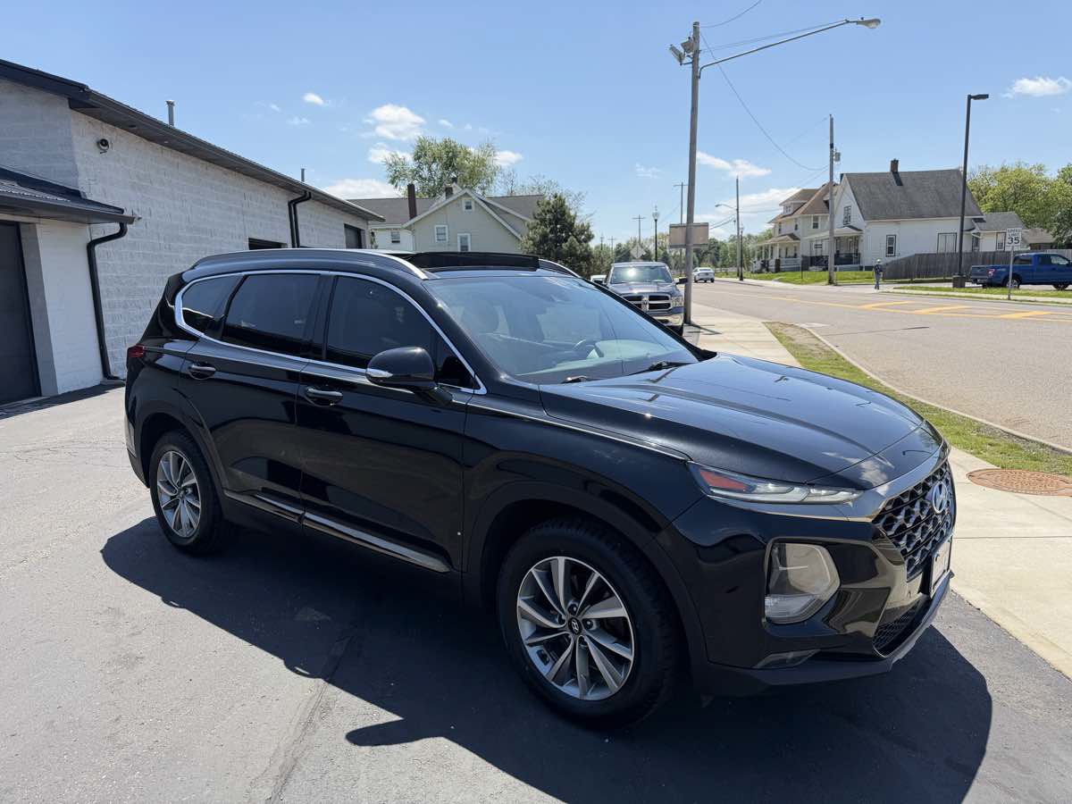 Used 2019 Hyundai Santa Fe Limited AWD/4WD image 6