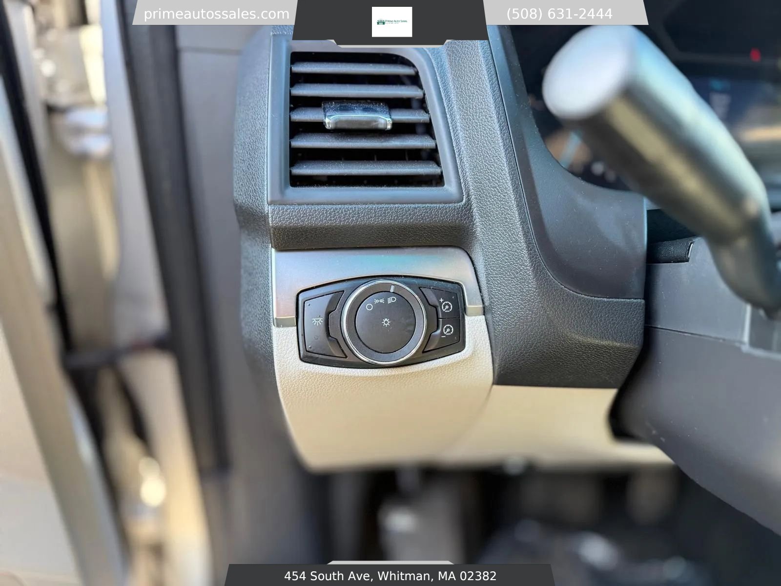 Used 2011 Ford Explorer 2WD image 23