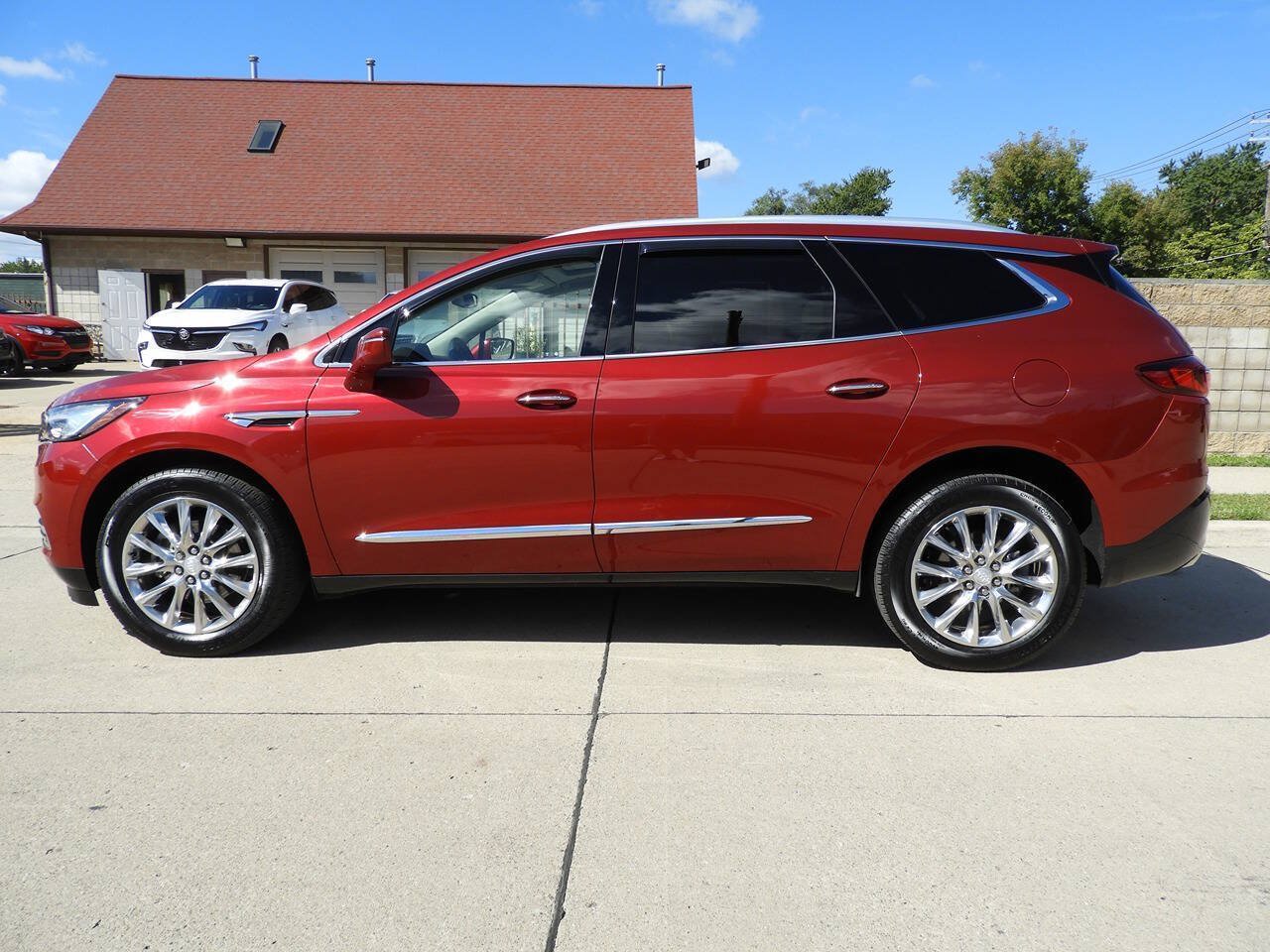 Used 2019 Buick Enclave Premium w/ Experience Buick Package AWD/4WD image 5