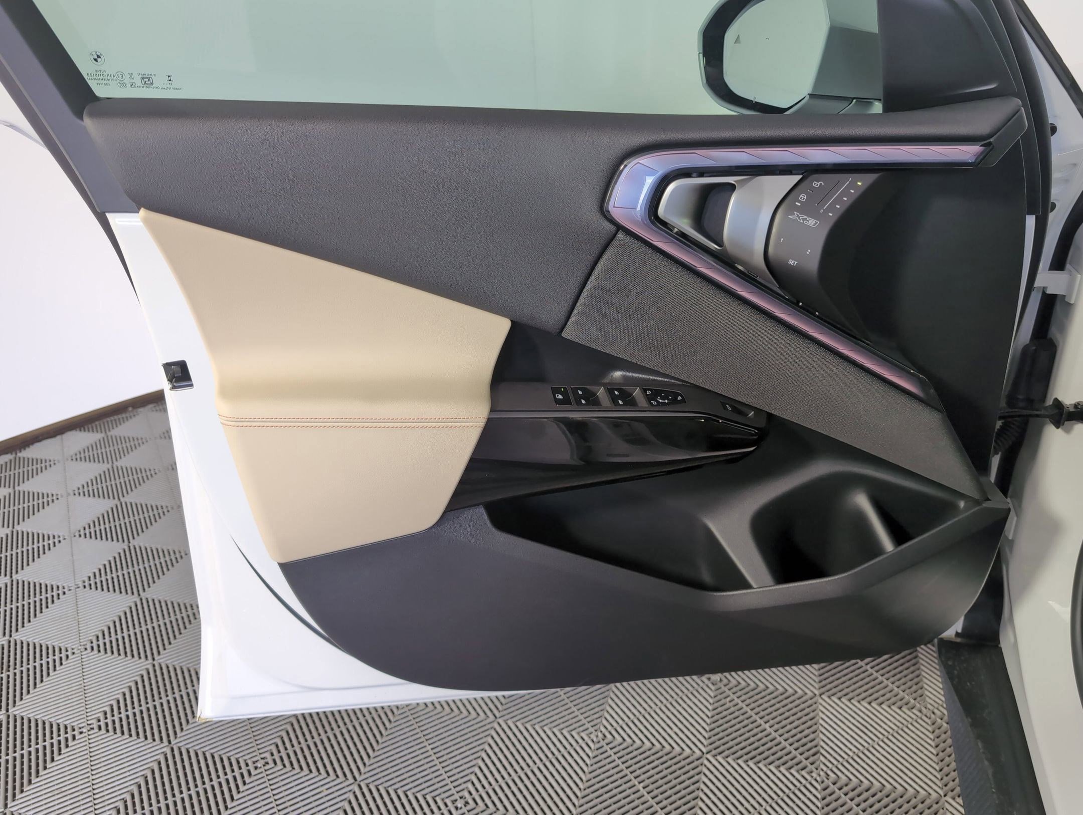 Used 2026 BMW X3 xDrive30 w/ Convenience Package image 21