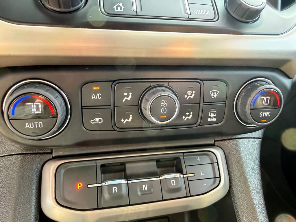 Used 2023 GMC Acadia Denali w/ Denali Technology Package AWD/4WD image 29