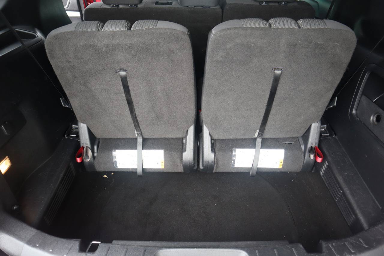 Used 2017 Ford Explorer XLT w/ Equipment Group 201A AWD/4WD image 52