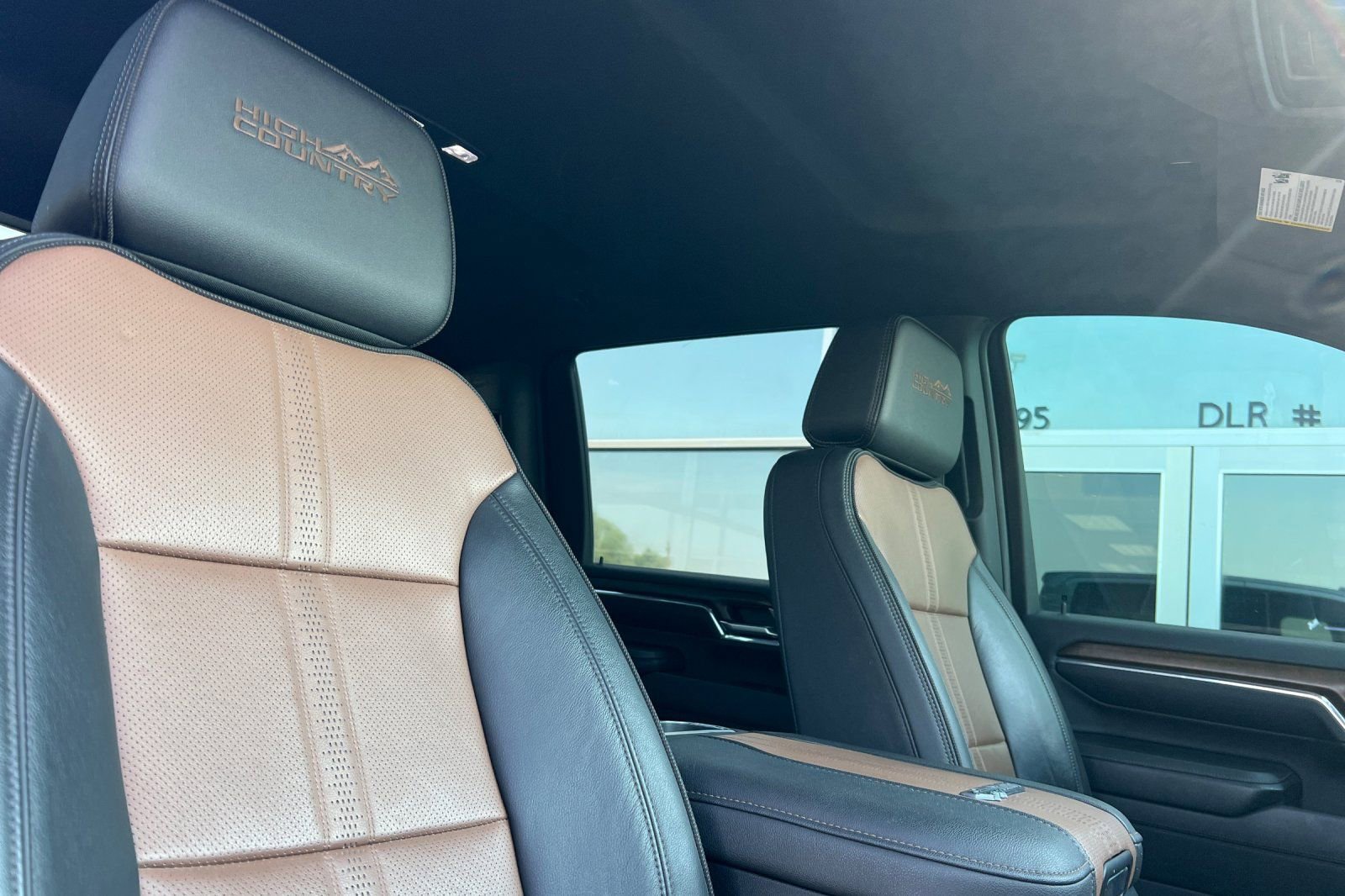 Used 2024 Chevrolet Silverado 2500 High Country w/ Technology Package image 16