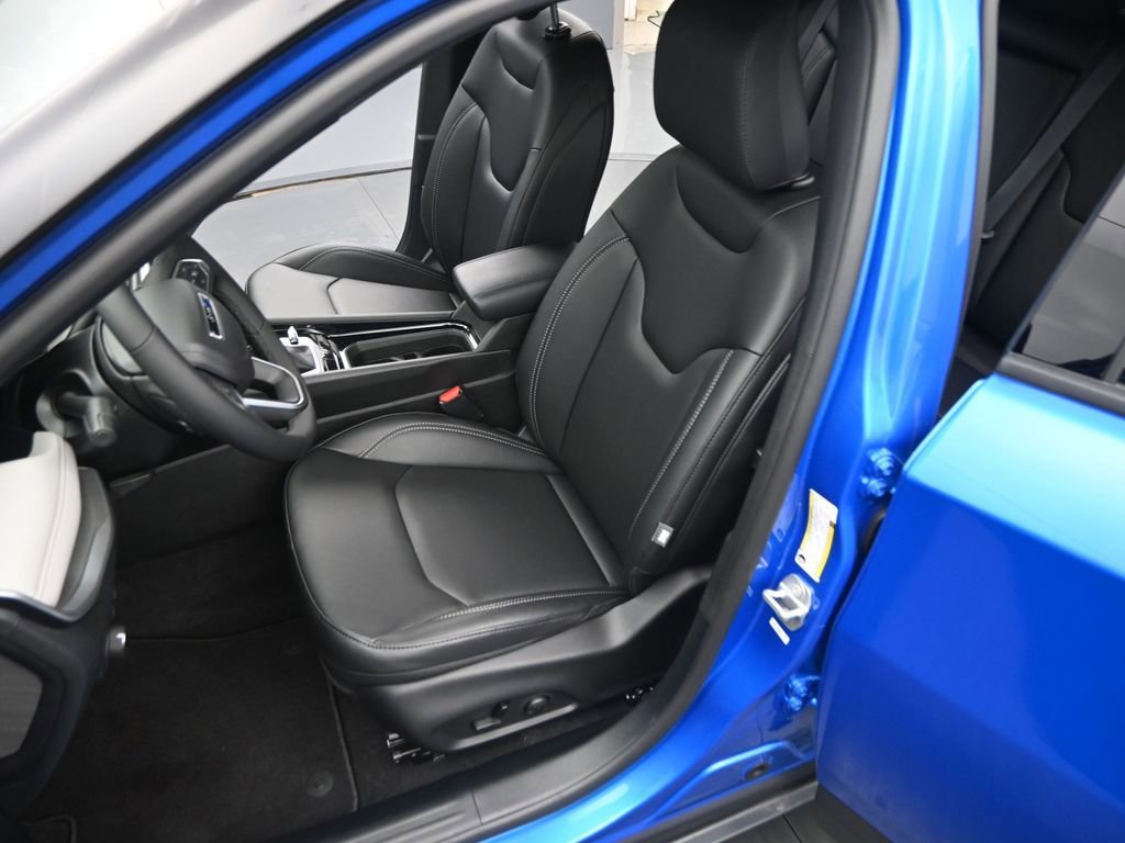 New 2026 Jeep Compass Limited image 11