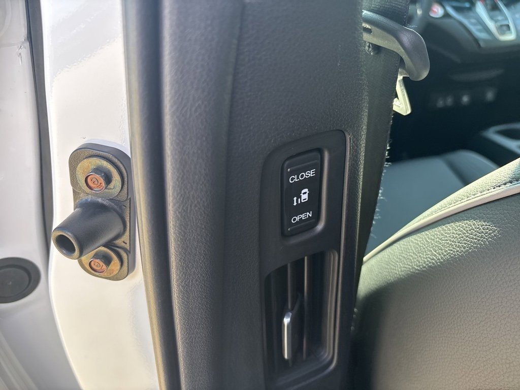 New 2026 Honda Odyssey Touring image 21