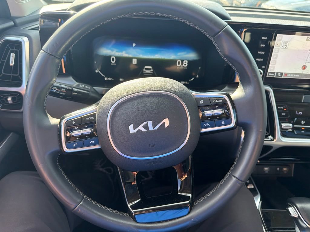 Certified 2023 Kia Sorento SX AWD/4WD image 18