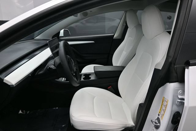 Used 2022 Tesla Model 3 Standard Range RWD image 5