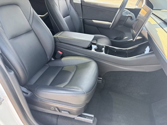 Used 2021 Tesla Model Y AWD image 10