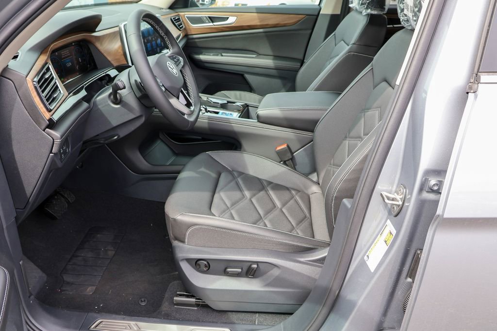New 2025 Volkswagen Atlas SE image 20