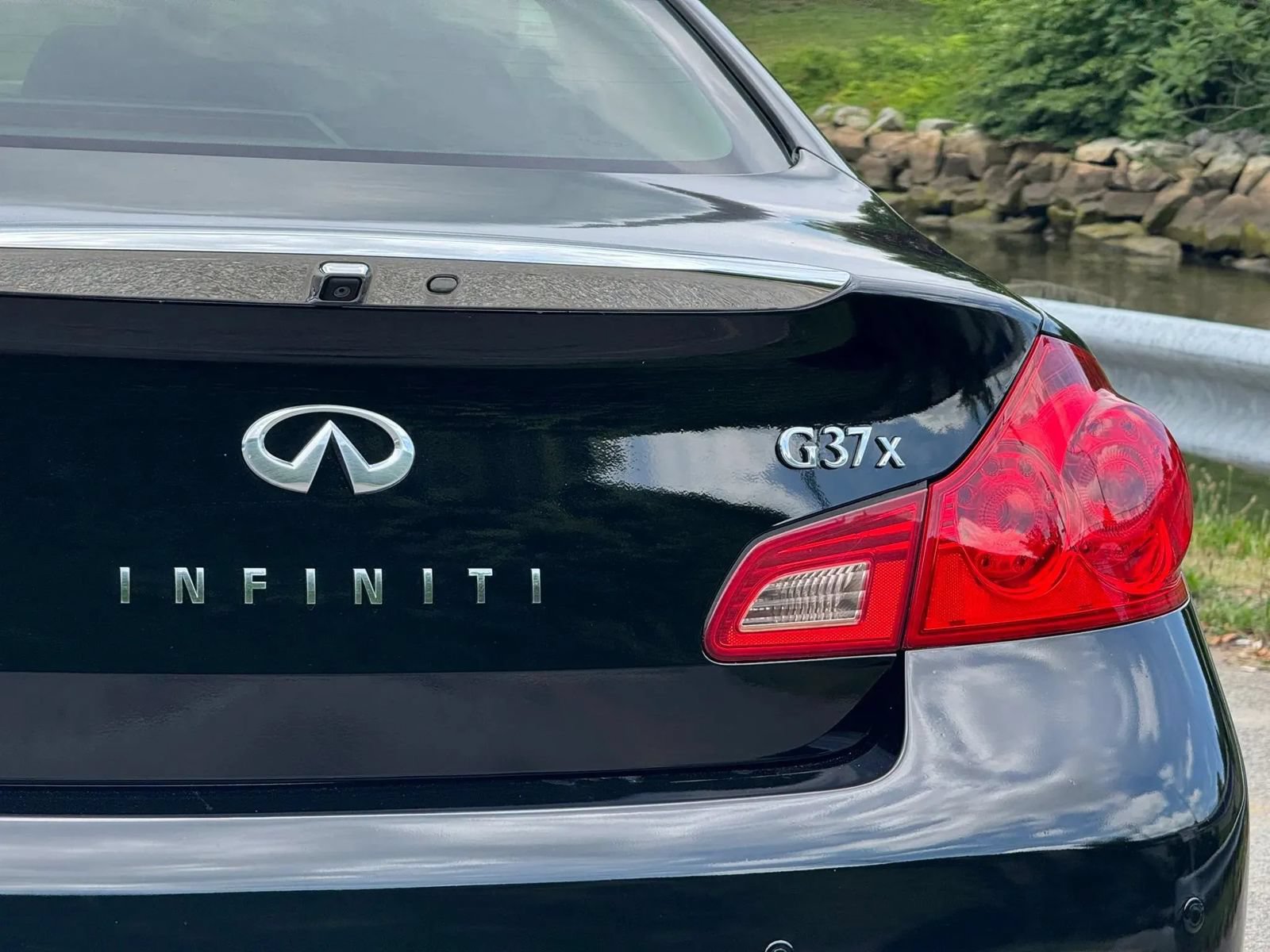 Used 2012 INFINITI G37 x Sedan w/ Premium Pkg AWD/4WD image 8