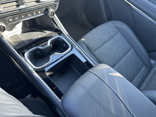 New 2026 Chevrolet Traverse LT w/ Sun and Wheel Package image 19