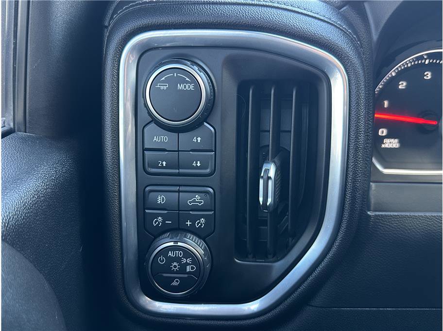 Used 2021 Chevrolet Silverado 3500 LTZ w/ LTZ Convenience Package image 25