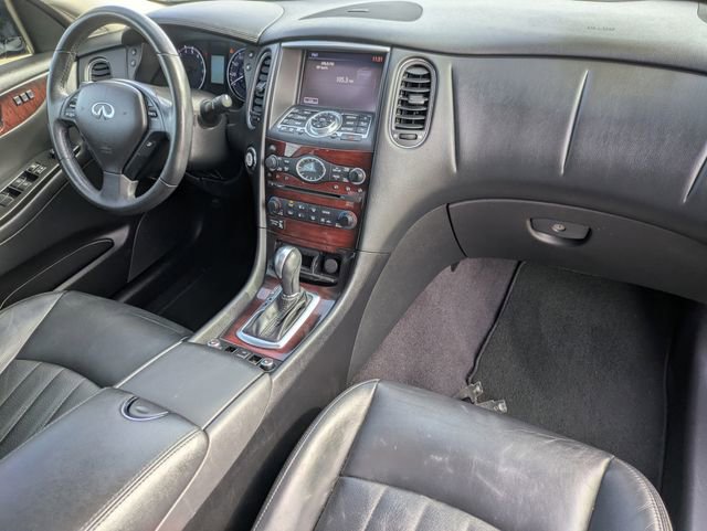 Used 2016 INFINITI QX50 2WD w/ Deluxe Touring Package image 34